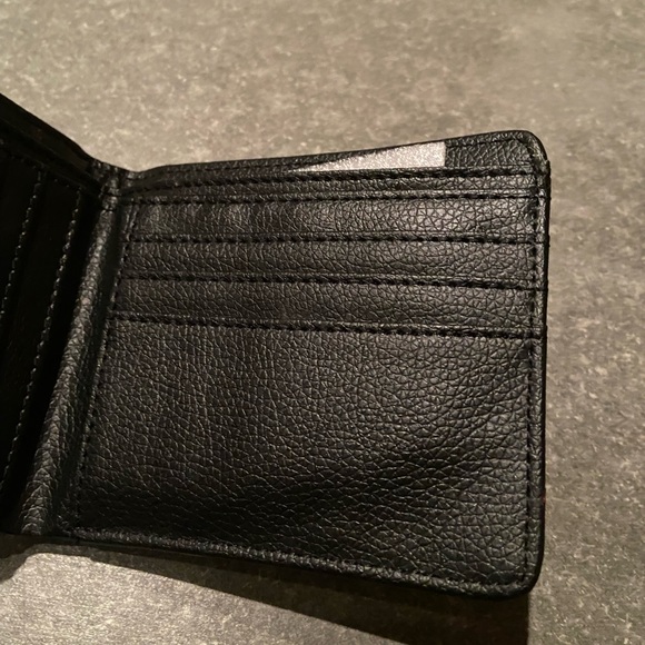 Brand new Rick and Morty wallet - Picture 3 of 4